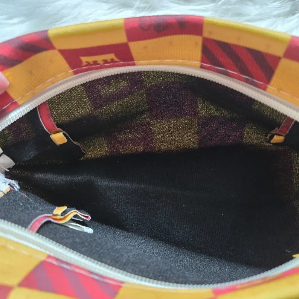 Harry Potter Gryffindor Cosmetic Bag